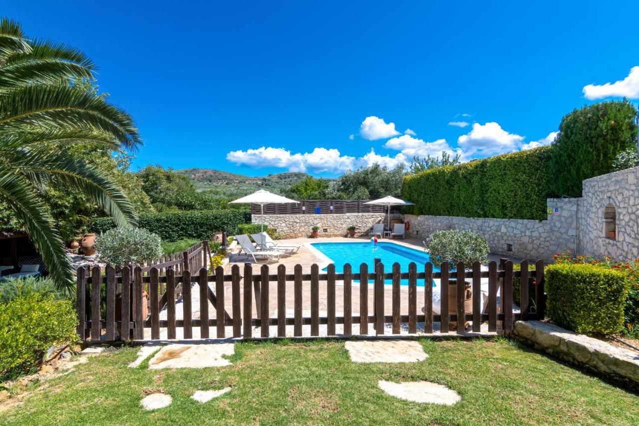 Alia Stone Villa-Ideal For Families-Heated Pool Nohiá Kültér fotó