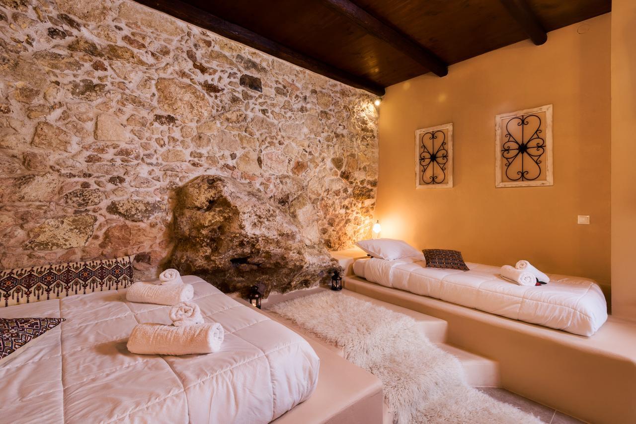 Alia Stone Villa-Ideal For Families-Heated Pool Nohiá Kültér fotó